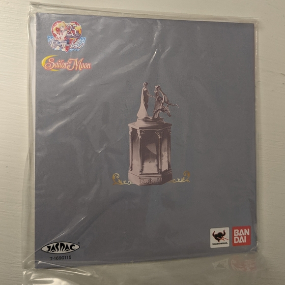 Bandai PROPLICA Sailor Moon Tuxedo Mirage Memorial Ornament Music Box Replica - Picture 9 of 12